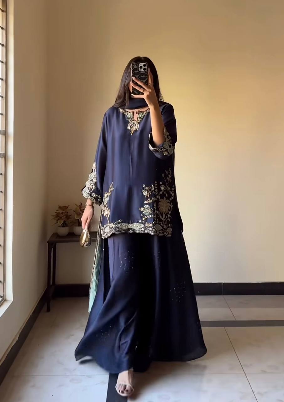Modern Noir Sapphire Trimmed Couture